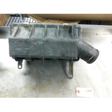 105R026 Intake Air Box From 1988 Chrysler  New Yorker  3.0